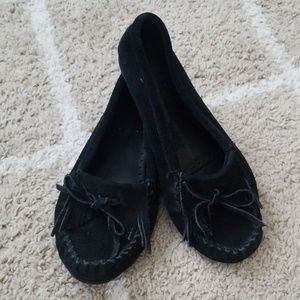 Minnetonka Kilty Hardsole Moccasins